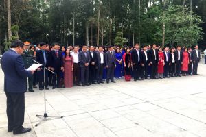 Ban Tuyên giáo Thành ủy Hà Nội báo công dâng Bác tại Khu Di tích K9