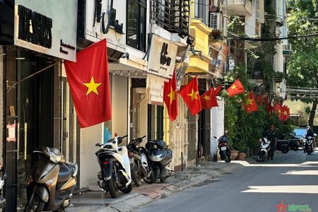 Kiên trì, kiên định bảo vệ đường lối chính trị của Đảng Cộng sản Việt Nam - Bài 3: Ba điều cốt yếu để bảo vệ Đảng, bảo vệ chế độ, bảo vệ nhân dân  (Tiếp theo và hết)