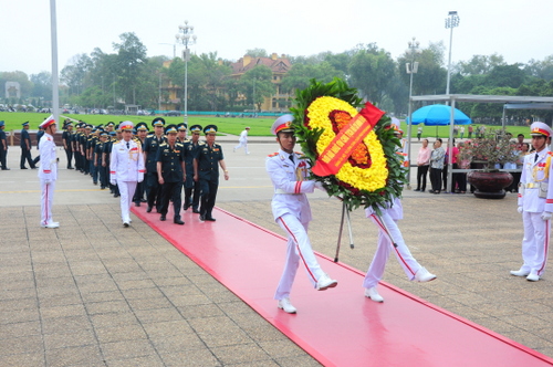 phong khong khong quan 2017 3