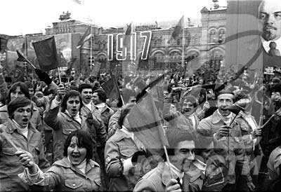 Cách mạng Tháng Mười Nga: Hãy khám phá hình ảnh đầy lịch sử về Cách mạng Tháng Mười Nga, một sự kiện vĩ đại của nền văn hóa Nga và thế giới. Bạn sẽ được trải nghiệm lại những khoảnh khắc lịch sử đầy cảm xúc và ngưỡng mộ những chiến sĩ anh dũng của nước Nga.
