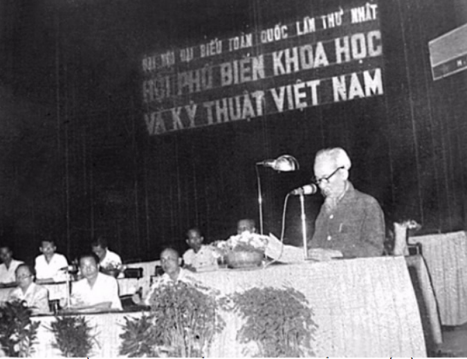 ho chi minh voi KHCN 1