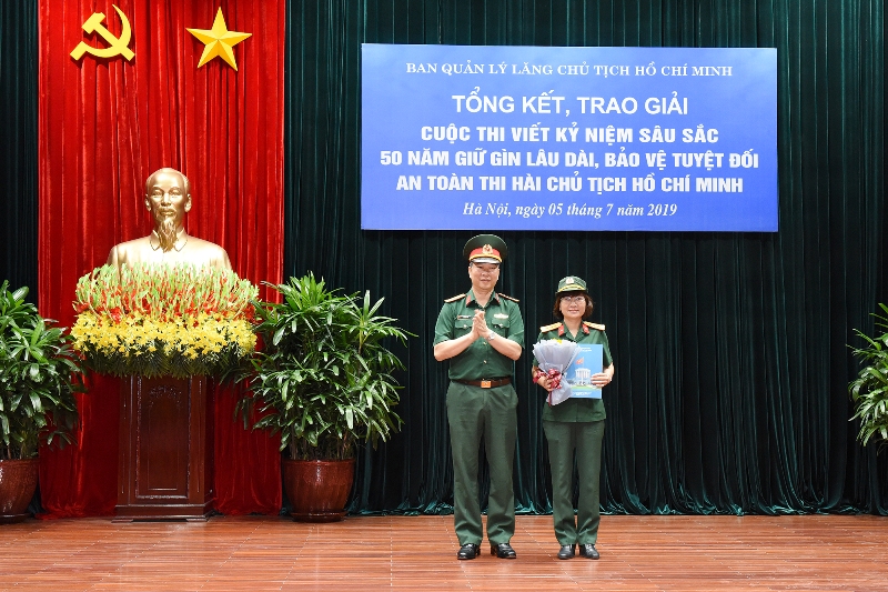 trao giai cuoc thi viet 4