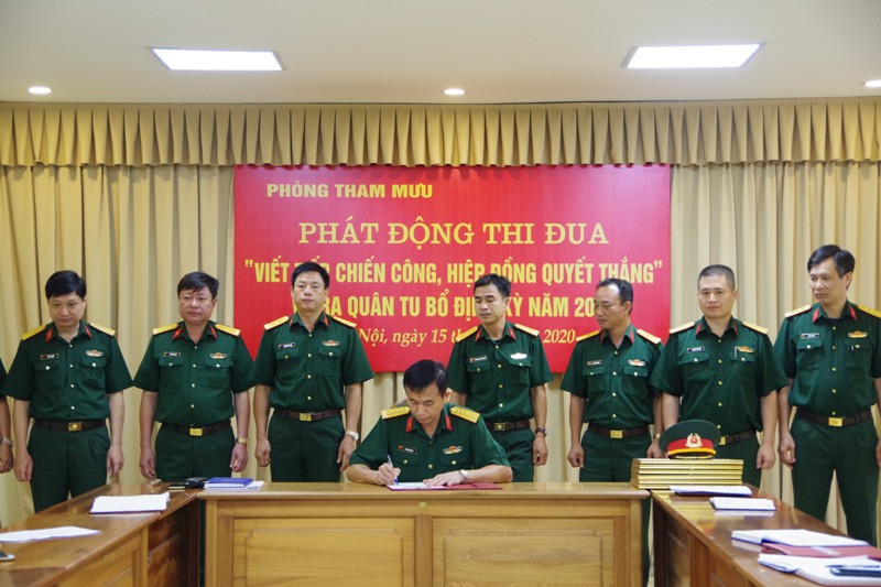 phat dong thi dua 5