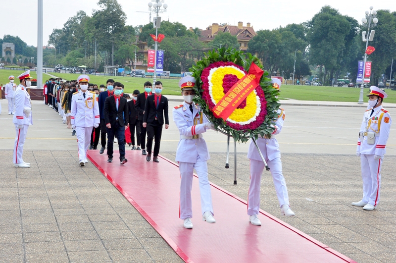 Hoi thanh nien hien mau 1