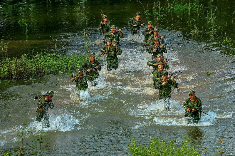 van hoa chinh tri quan doi 2