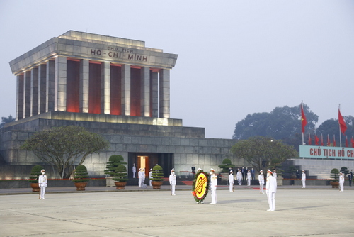 dien tap phuc vu dai hoi 4