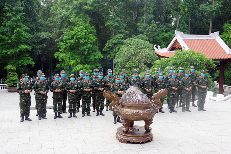 van dong vien binh chung hoa hoc