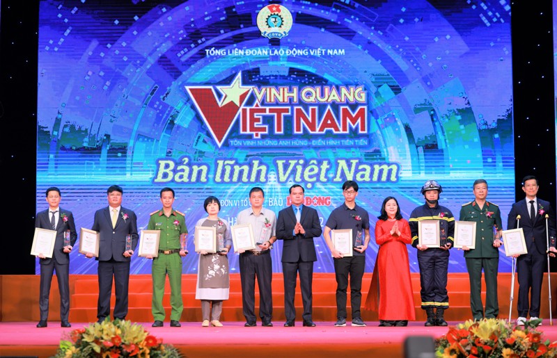 vinh quang viet nam 2022 2