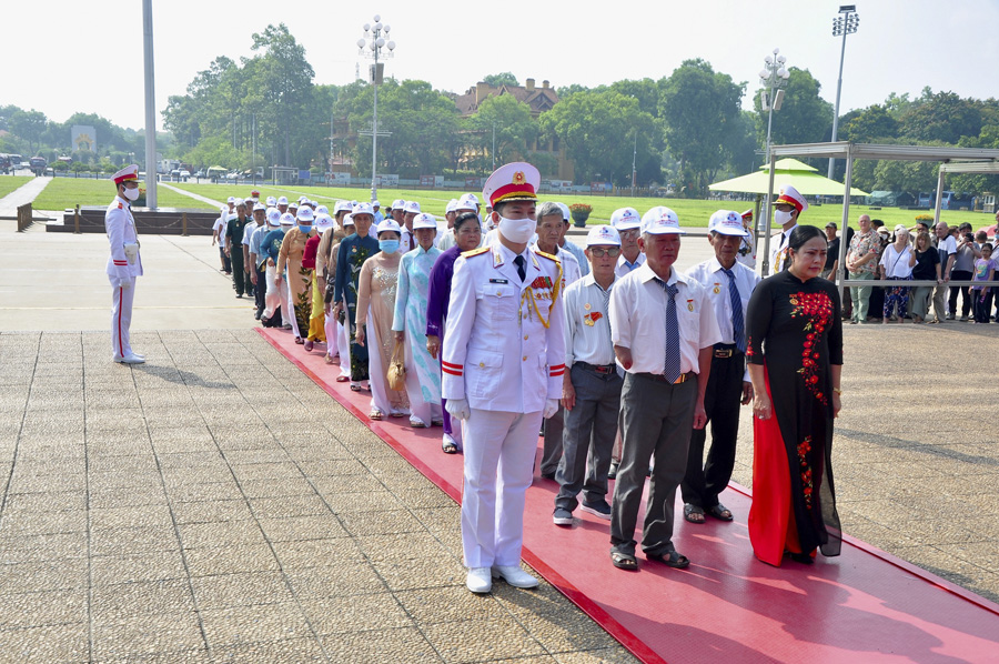 ncc tra vinh vao lang 1