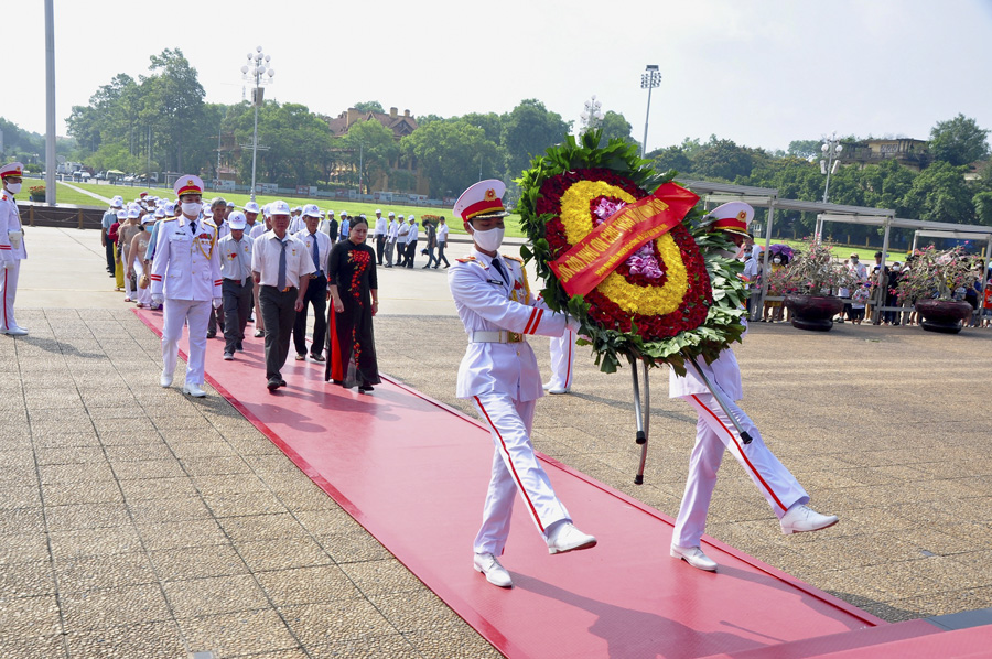 ncc tra vinh vao lang 2