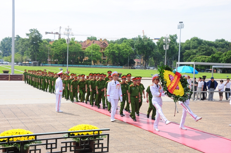 canh sat dieu tra 2016 anh 3