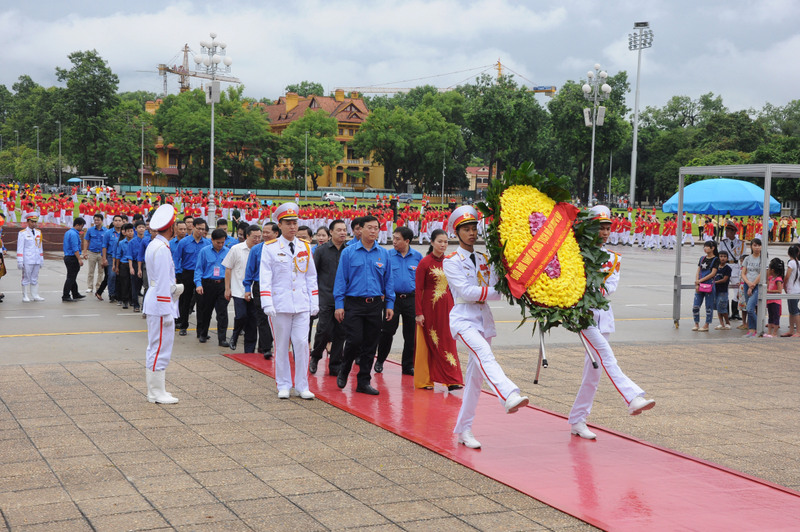 thanh-nien-tien-tien-2016-3