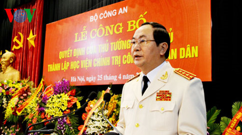 2 tran dai quang