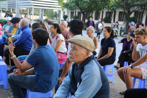 trao-bang-khen-bieu-dien-2016-10