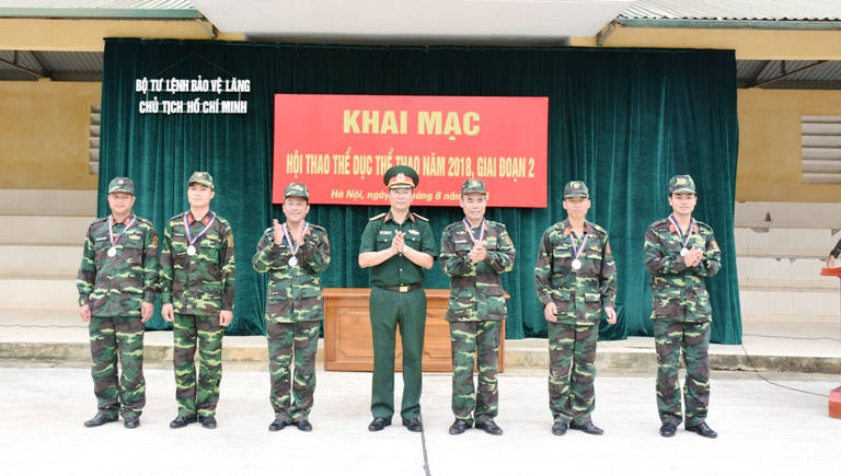 Khai mac hoi thao 2018 3