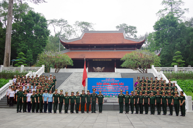 phu nu quan doi 2024 4