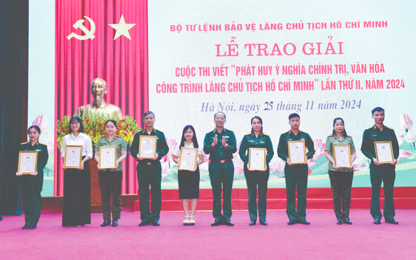 trao giai thi viet 2024 4