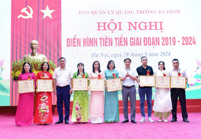 hoi nghi quang truong 2