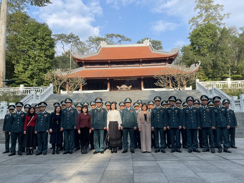 phong khong khong quan 2