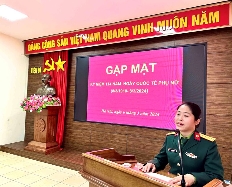 gap mat phu nu 8 3 3