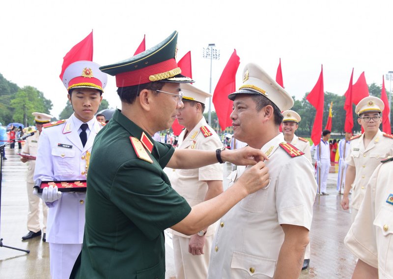 cong an ha nam 4