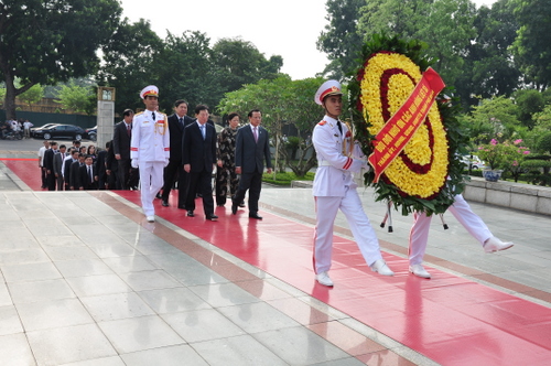 thanh-uy-ha-noi-1