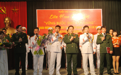 doan-thanh-nien-bqllang.gov.vnc