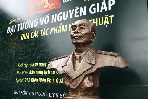 trien-lam-dai-tuong-bqllang.gov.vnc