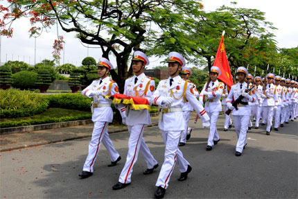 Bac Ho 1 tinh yeu bao la 2.2