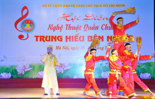 hoi-dien-van-nghe-quan-chung-bo-tu-lenh-2015-7