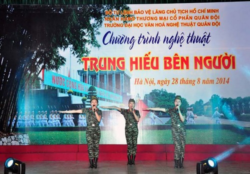 trung-hieu-ben-nguoi-7