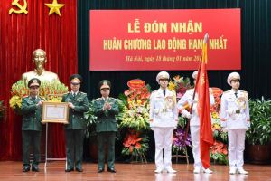 Bộ Tư lệnh Bảo vệ Lăng Chủ tịch Hồ Chí Minh tổ chức Lễ đón nhận Huân chương Lao động hạng Nhất