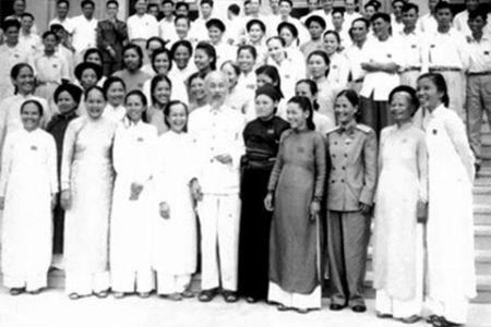 Tư tưởng và tình cảm của Bác Hồ với phụ nữ Việt Nam