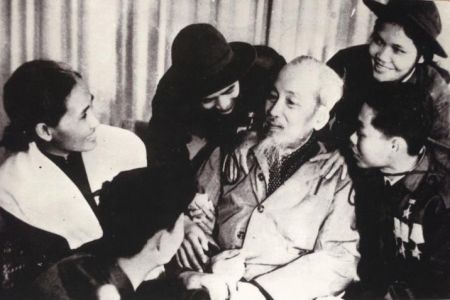 Phát huy giá trị tư tưởng Hồ Chí Minh về đại đoàn kết dân tộc trong Quân đội