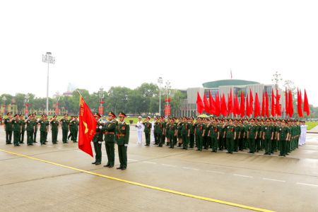 Đoàn 275, Bộ Tư lệnh Bảo vệ Lăng Chủ tịch Hồ Chí Minh báo công dâng Bác